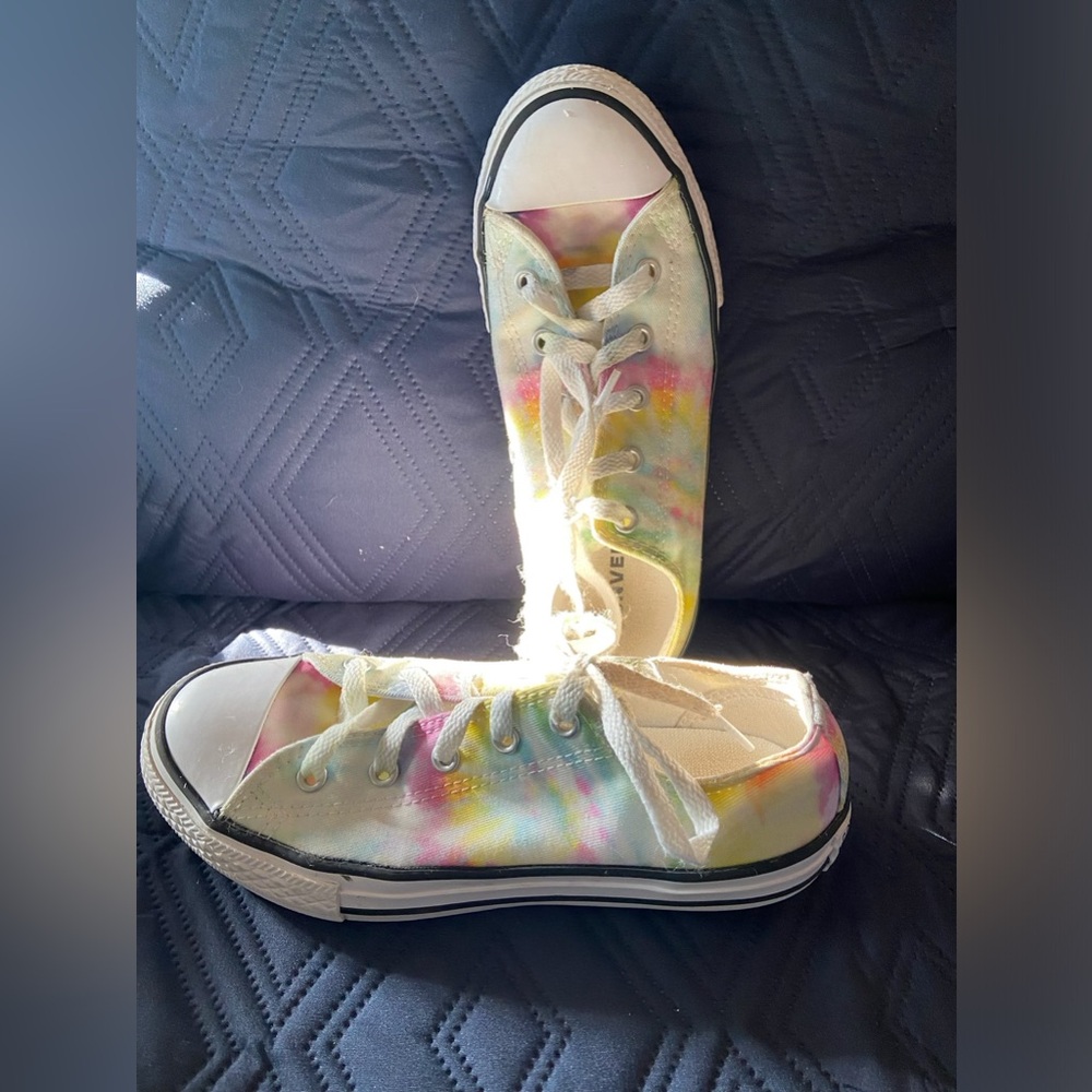 Converse Tie-Dye